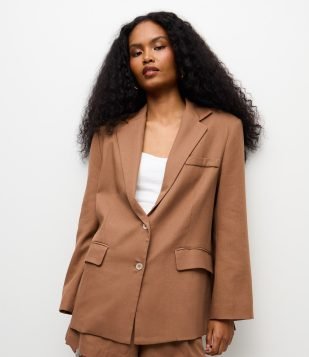 Blazer Alfaiatado em Viscolinho com Botões Frontais Bege