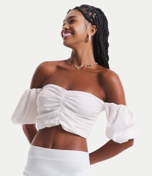 Blusa Cropped Em Linho Com Manga Balonê E Franzido Busto Branco