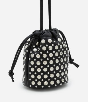 Bolsa Bucket Pequena em PU com Tachas Preto-