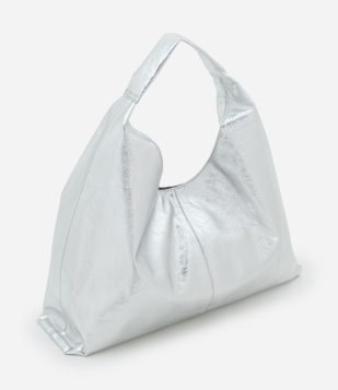 Bolsa Hobo Grande Texturizada com Detalhe de Costura Central Prata