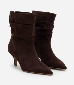 Bota Slouch com Bico Fino em PU e Camurça Marrom