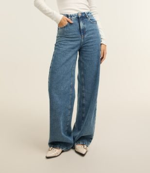 Calça Wide Leg Jeans com Cintura Alta e Pespontos Contrastantes Azul