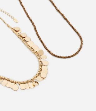 Colar Camadas em Metal com Miçangas e Pingentes Medalinhas Multicores