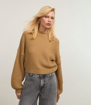 Suéter em Tricô Texturizado com Punho Ajustado Bege