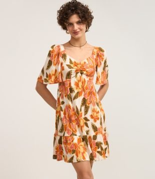 Vestido Curto Texturizado com Estampa Floral e Decote Coração Laranja