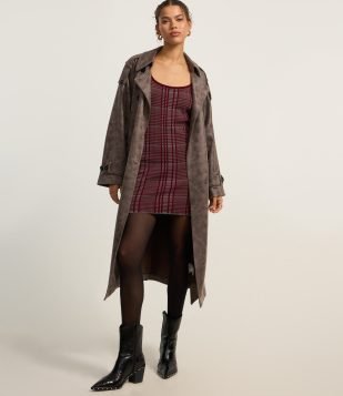 Vestido Curto em Tricô Xadrez com Alça Larga Marrom