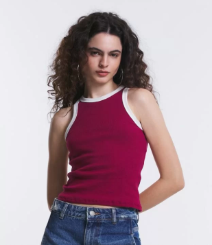 Blusa Regata Em Ribana Com Cava Contrastante Vermelho Bordô
