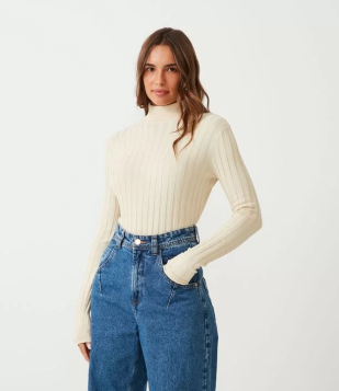 Blusa Em Tricô Canelado Com Gola Alta E Manga Longa Bege Claro