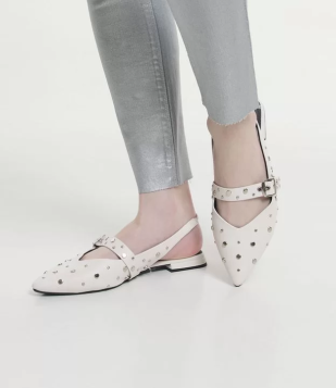 Sapatilha Slingback Com Tachas Off White
