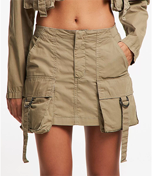 Saia Curta Em Sarja Com Bolso Cargo Verde Oliva
