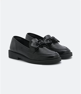 Sapato Loafer Com Laço Preto