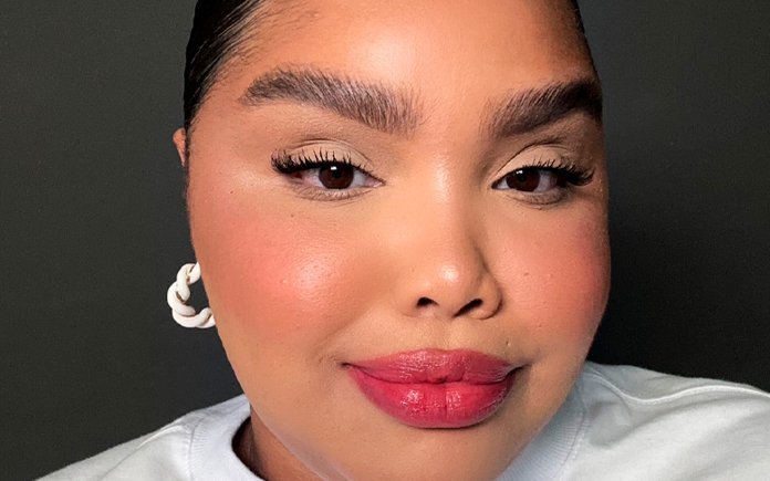 Tendências de maquiagem, será que você realmente precisa seguir todas? Angélica Silva responde