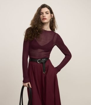 Blusa Tricô Canelada com Gola Alta Bordô