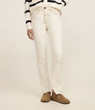 Calça Slim em Jeans com Fenda Branco