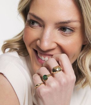 Kit 03 Anéis Em Metal Com Diferentes Detalhes Dourado