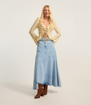 Saia Midi em Jeans Delave com Barra Irregular Azul