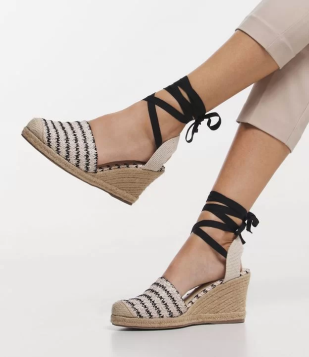 Sapato Espadrille Em Ráfia Com Amarração No Tornozelo Preto