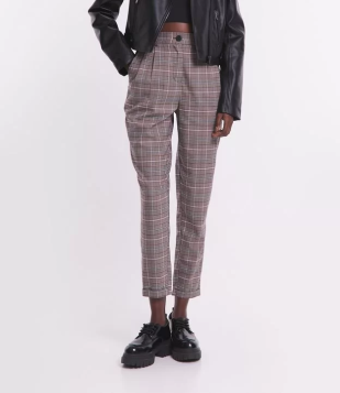 Calça Cenoura Em Alfaiataria Xadrez Marrom