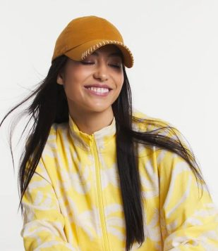 Boné Aba Curva Em Sarja Com Detalhe Pespontado Marro Claro