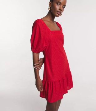 Vestido Curto Em Laise Com Manga Bufante E Babado Na Barra Vermelho