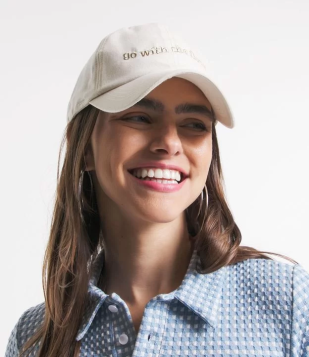 Boné Aba Curva Em Sarja Com Go With The Flow Bordado Off White