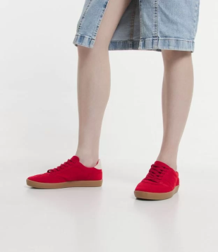 Tênis Street Caixa Baixa Com Recortes E Cadarço Extra Vermelho