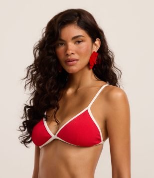 Biquíni Top Triângulo Fixo Texturizado e com Viés Contrastante Vermelho