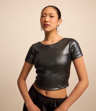 Blusa em Algodão com Fio Metalizado em Foil e Costas Abertas Preto