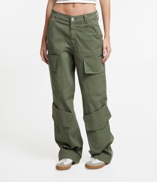 Calça Wide Leg Em Sarja Com Bolso Cargo Verde
