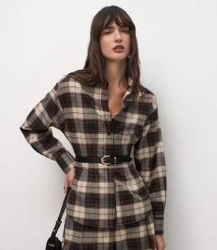 Camisa Xadrez em Flanela com Gola Alta Estruturada Preto