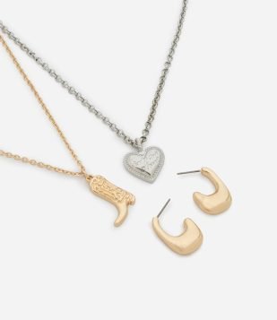 Conjunto de Colar Camadas com Pingente de Bota e Coração e Brinco Argola Dourado-Prata