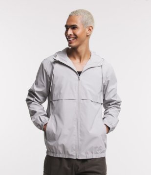 Jaqueta Corta Vento Com Capuz E Recorte Cinza Gelo