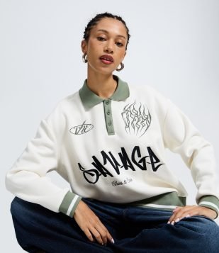 Moletom College com Lettering Savage e Gola Polo Branco