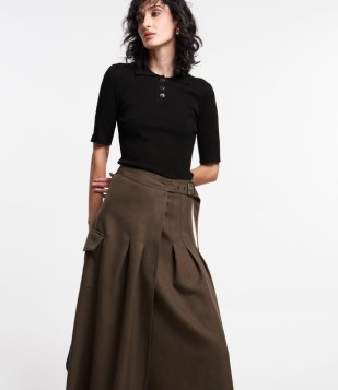 Saia Midi Alfaiatada com Fivela para Ajuste e Pregas Marrom