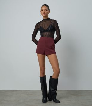 Short Curto em Bengaline com Zíper na Lateral Bordo