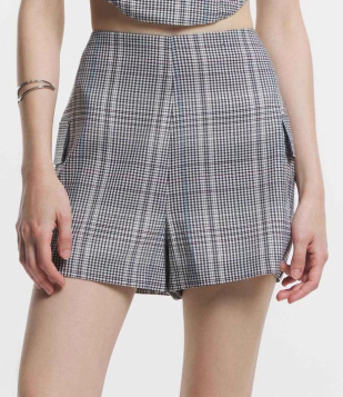 Short Alfaiataria Xadrez Com Bolsos Cargo Cinza