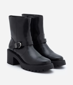 Bota Coturno Cano Médio Com Fivela E Sola Tratorada Preto