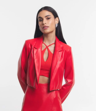 Blazer Cropped Em Pu Com Ombreiras Vermelho