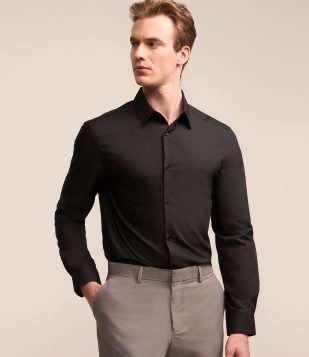 Camisa Regular em Microfibra Easy Care Preto