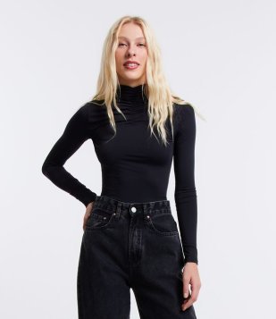Blusa Manga Longa Em Microfibra Com Gola Alta Franzida Preto
