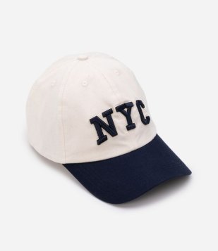 Boné Aba Curva Em Sarja Com Bordado NYC Bege