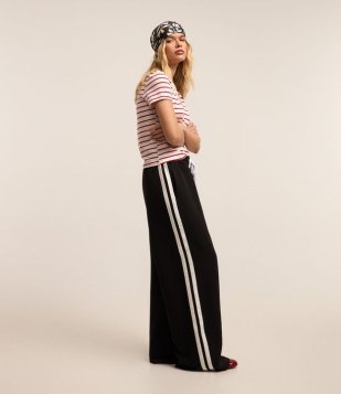 Calça Reta Alfaiatada com Friso Lateral e Amarração na Cintura Preto