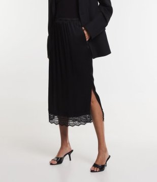 Saia Midi Em Tecido Acetinado Com Detalhe Rendado Na Barra Preto