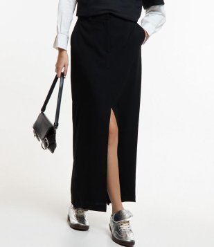 Saia New Midi em Alfaiataria com Fenda Frontal Preto