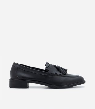 Sapato Mocassim Em Couro Com Tassel Em Franjas Preto