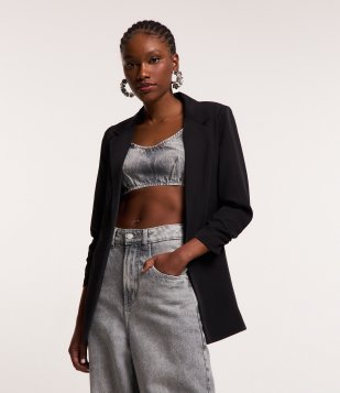 Blazer Longo Alfaiatado em Crepe com Manga Enrugada Preto