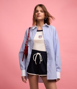 Camisa em Tricoline com Listras e Gola e Punhos Contrastantes Azul