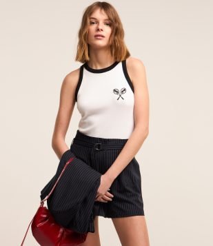 Regata em Ribana com Bordado de Raquete e Cavalinhos Branco