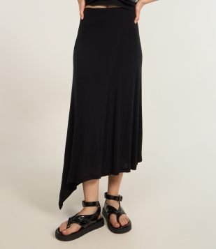 Saia Evasê em Viscose com Barra Assimétrica Preto