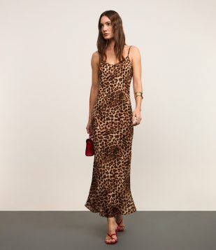 Vestido Evasê Midi em Crepe com Alça Fina e Estampa Onça Marrom